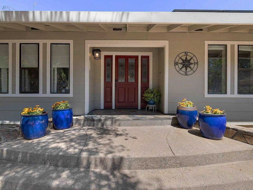 1st image of 13836 Florence Way
