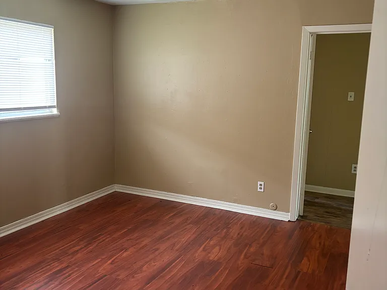 1511 Anita St — Photo 18