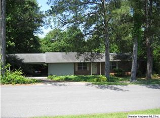281 Rosewood Cir, Anniston, AL 36201