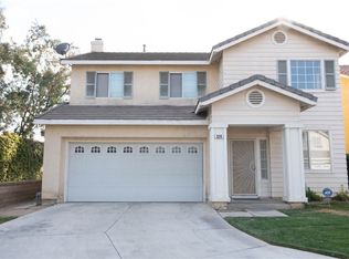 324 Cypress Ct, Corona, CA 92879