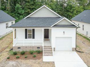 312 E Yukon St, Kenly, NC 27542