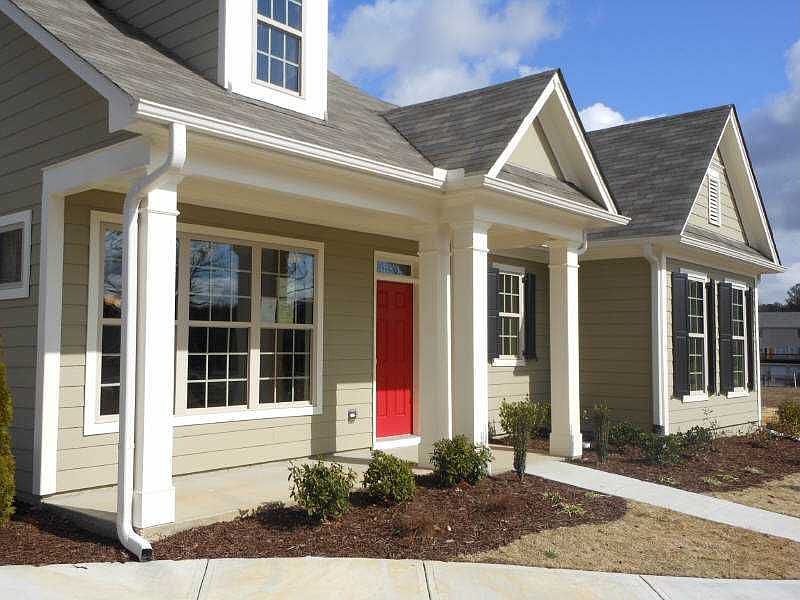 1st image of 826 Rockford Commons Dr