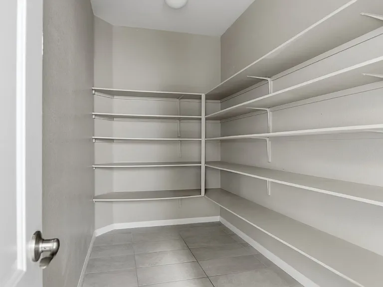 3158 Molinos Dr — Photo 26