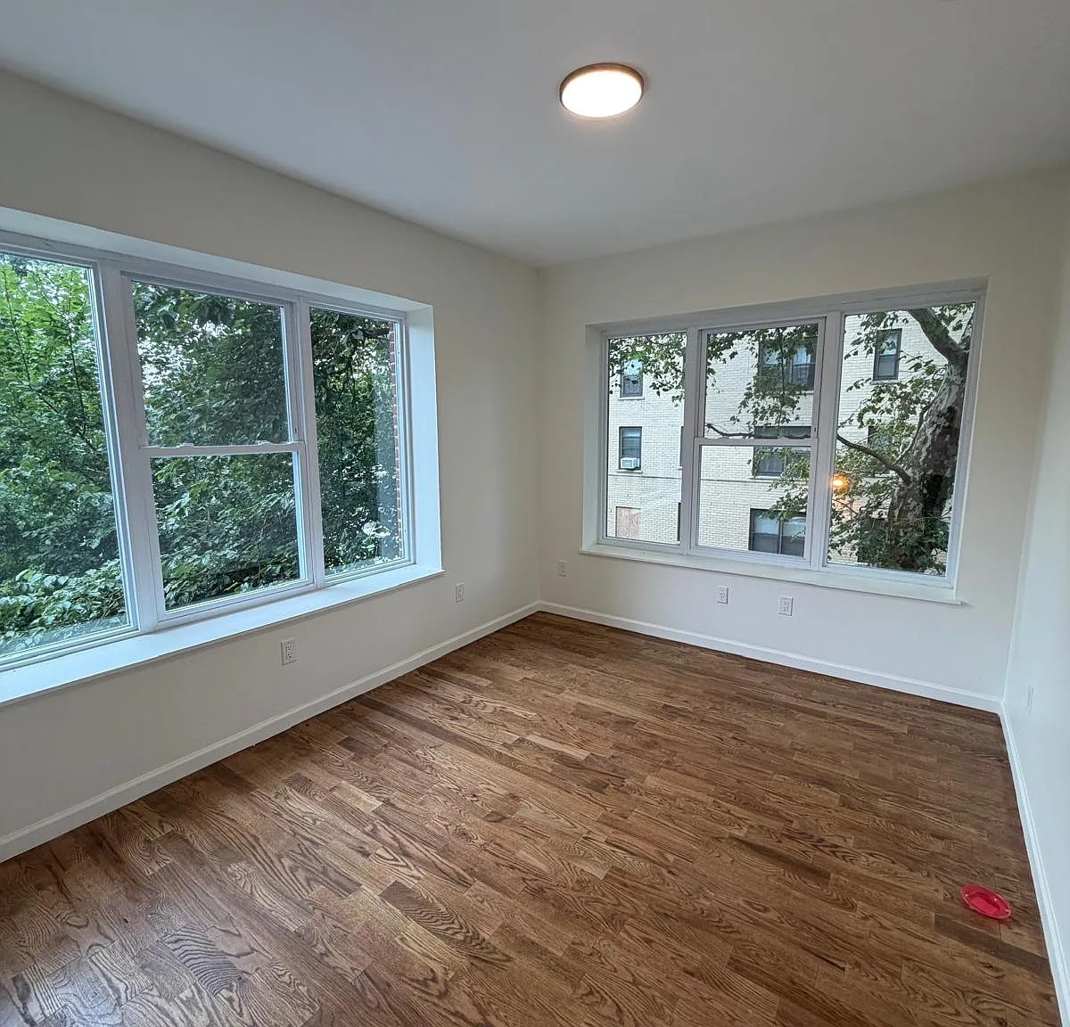 4 bed, 1500 sqft, $3,100 — Photo 2