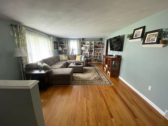 4th image of 5803 Acton St