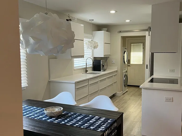 231 N West St #1 — Photo 5