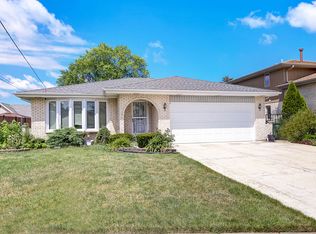 8916 Natoma Ave, Oak Lawn, IL 60453