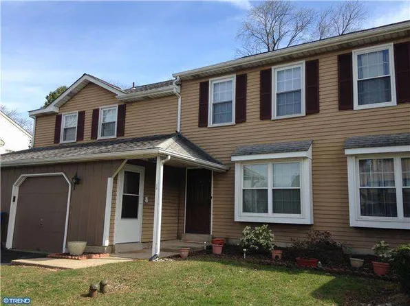 1665A Bluebird Dr, Yardley, PA 19067