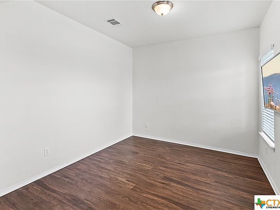 5th image of 125 Werner Dr
