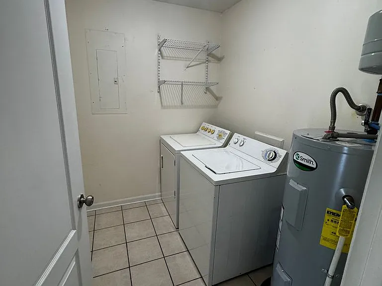 2115 Cameo Dr #1 — Photo 7