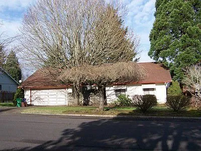 1408 NW 89th St photo 1