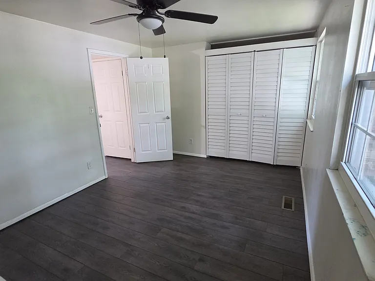 86 Marco Ln — Photo 9