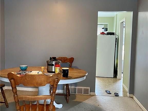 4th image of 595 3rd St N