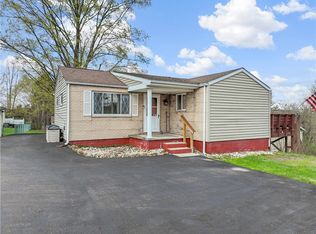 171 Buckeye Rd, Mount Pleasant, PA 15666