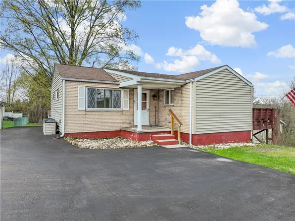 171 Buckeye Rd E, Mount Pleasant, PA 15666