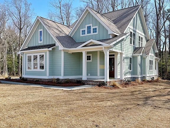 2nd image of 179 S Brightleaf Drive