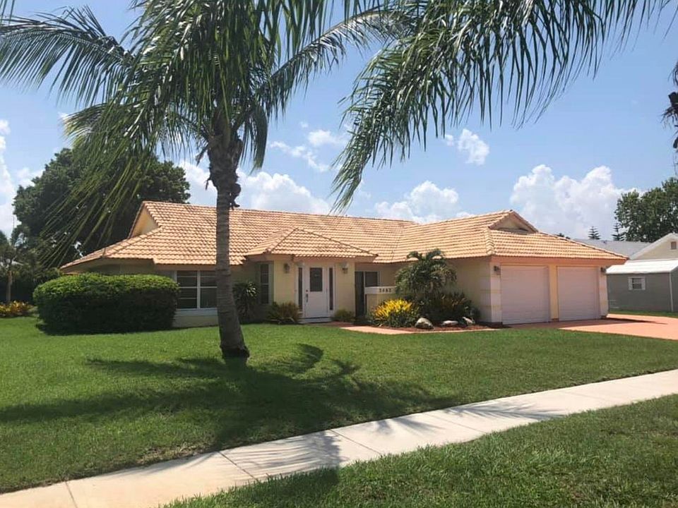 1st image of 2462 SE Gowin Dr