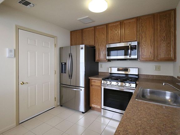 2nd image of 170 Commodore Cir E #B