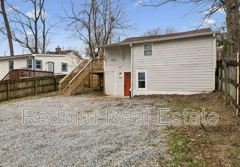 611 S 12th St #B — Photo 9