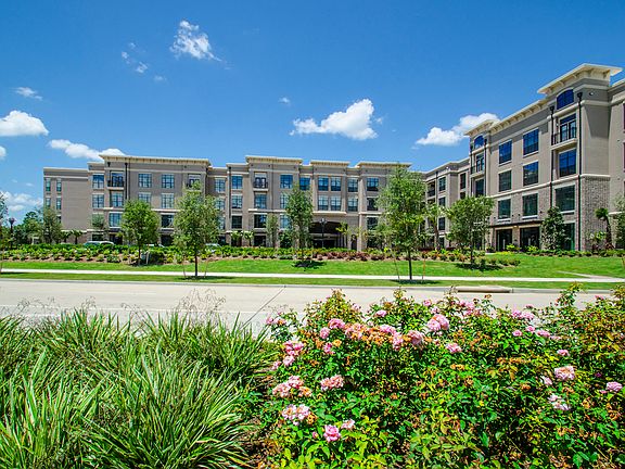 2nd image of 13710 Park Row Dr #6304