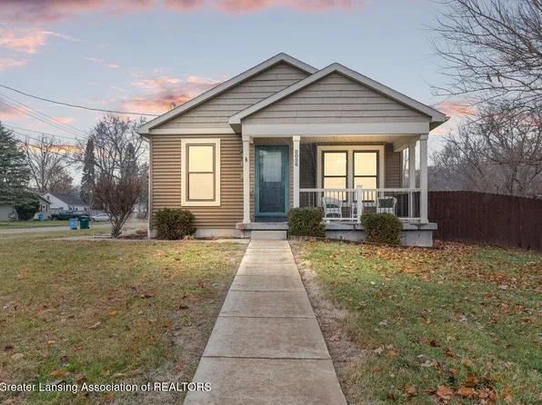 2036 Reo Rd, Lansing, MI 48910