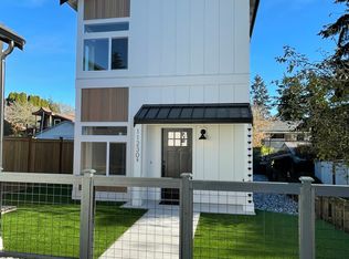 11230 12th Ave SW UNIT B, Seattle, WA 98146