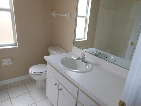 4th image of 9476 Hunters Pond Dr