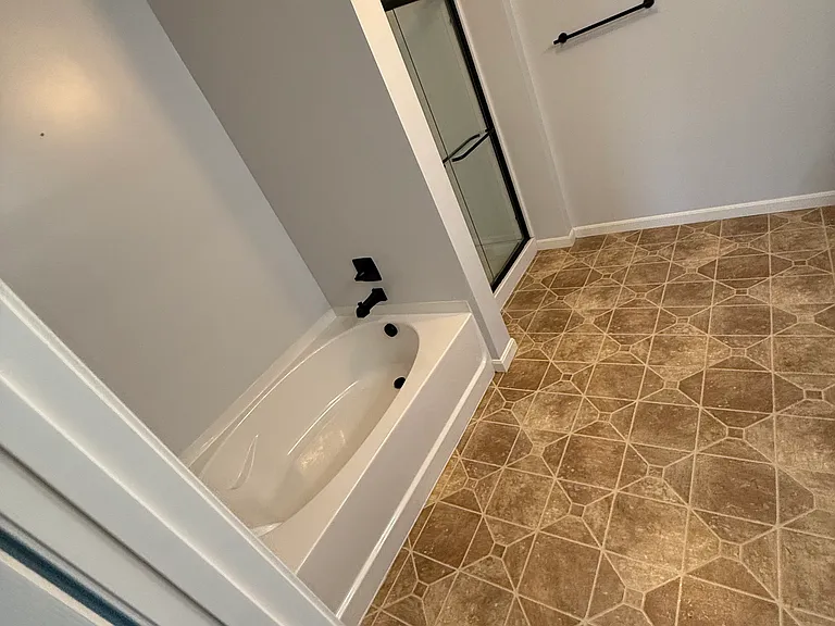 2191 Rolling Hills Dr — Photo 22