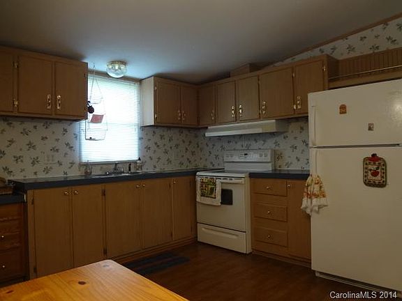 4th image of 7904 Hillanby Ct