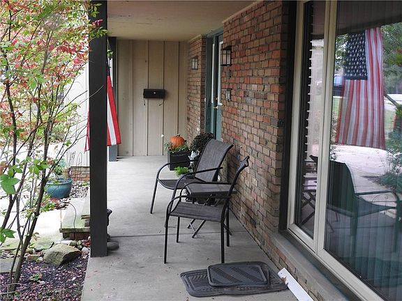 2nd image of 7827 Dogwood Ln