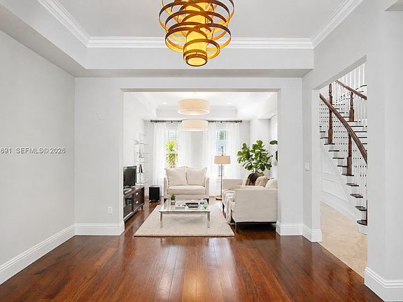 4th image of 5000 SW 73rd Ter