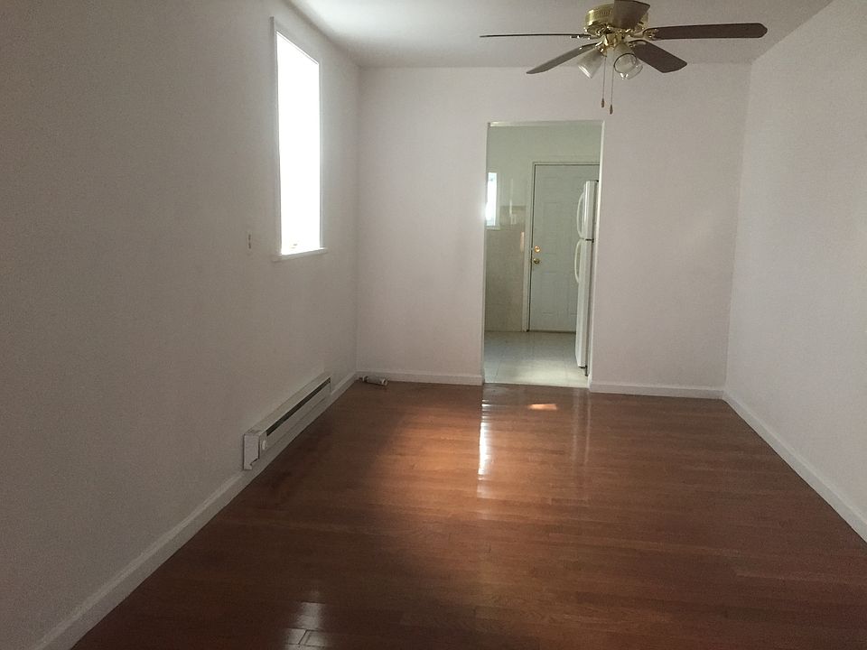 2nd image of 2333 S 8th St