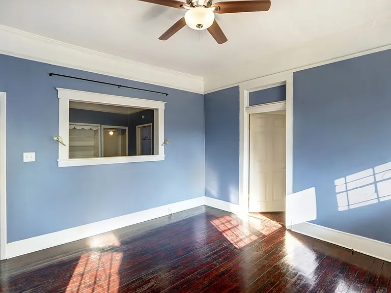 730 E Anderson St — Photo 3