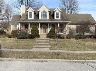 904 Ridgewood Ct, Connersville, IN 47331