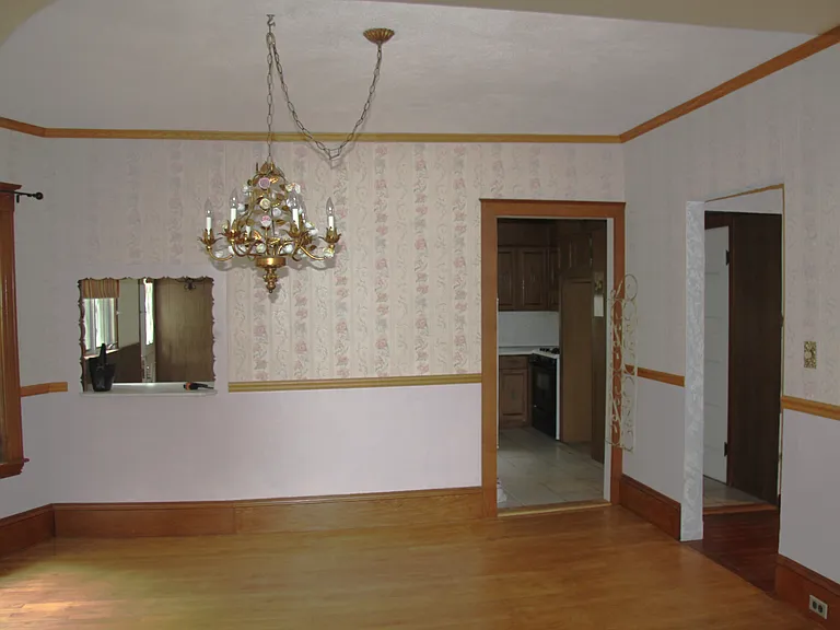 Dining Room to Kitchen