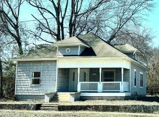 807 S 11th St, Gadsden, AL 35901