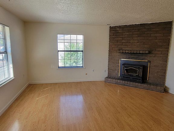 2nd image of 3404 Box Canyon Ave