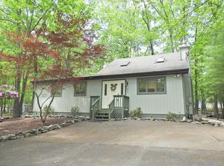 141 Rim Rd, East Stroudsburg, PA 18302