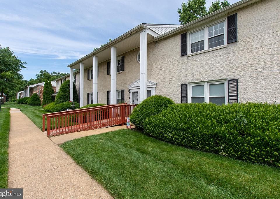 1st image of 2329 Taggart Ct