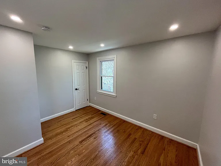 327 Whittier St NW #A — Photo 53