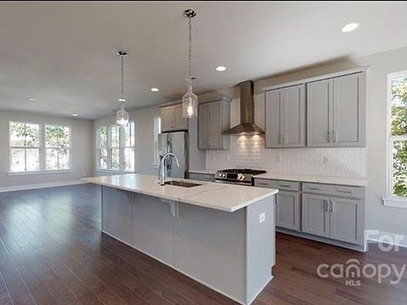 5th image of 11807 Fiddlers Roof Ln