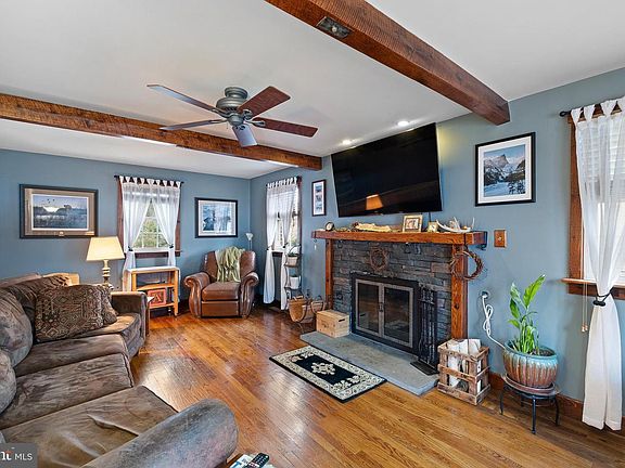 4th image of 14 S Dillwyn Rd