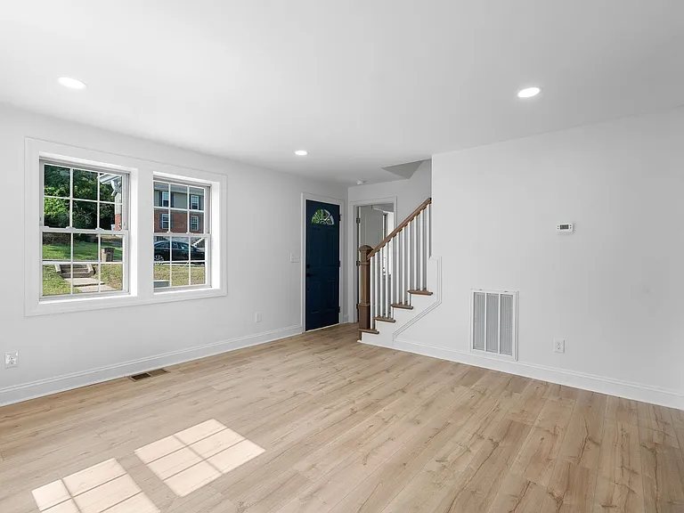 2828 Georgia Ave #A — Photo 9
