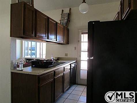 4th image of 661 Mary Stuart Dr