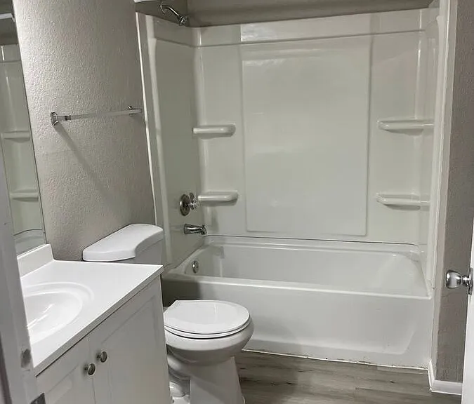 465 W Ivyglen St #13-125 — Photo 6