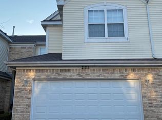 222 Bay Dr, Itasca, IL 60143