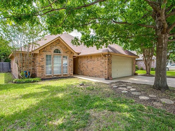3rd image of 6312 Glen Knoll Dr