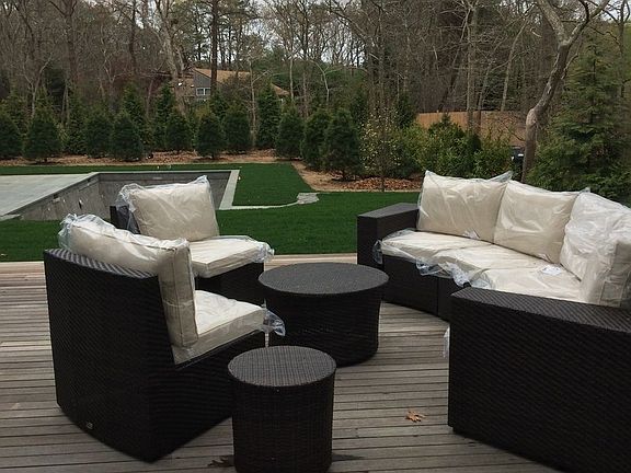2nd image of 15 Georgica Woods Ln