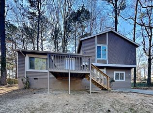 7055 Smoke Ridge Dr, Fairburn, GA 30213