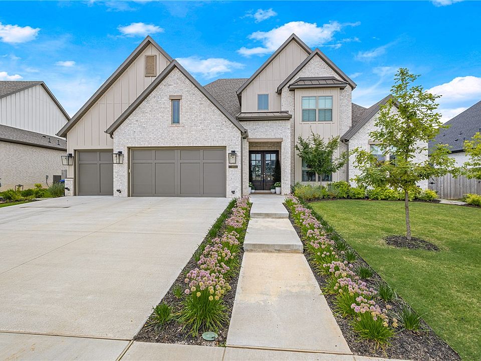 1st image of 8806 Comet Dr